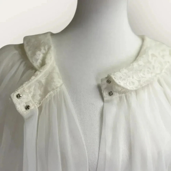 SOLD - Vintage Sheer Chiffon Peignoir robe. Boudoir Creamy White Bridal 1960’s - Picture 7 of 16